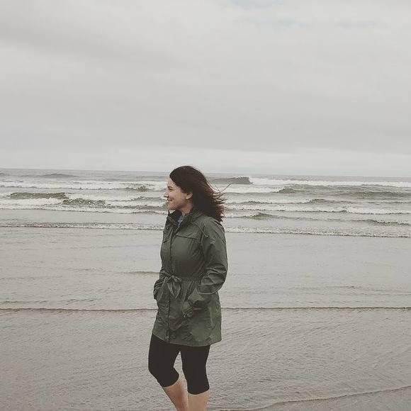 Meet your Posher, Shaina - Picture 1 of 1